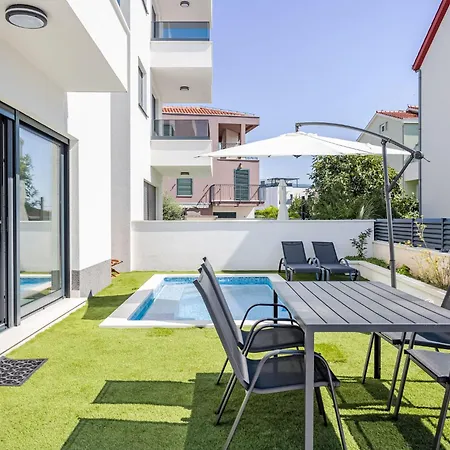 Sunny Pool By Interhome Appartement *