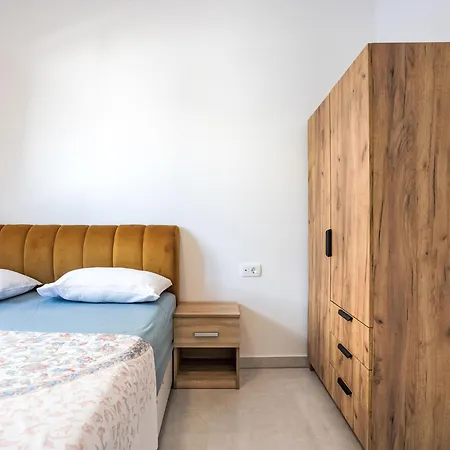 Sunny Pool By Interhome Appartement