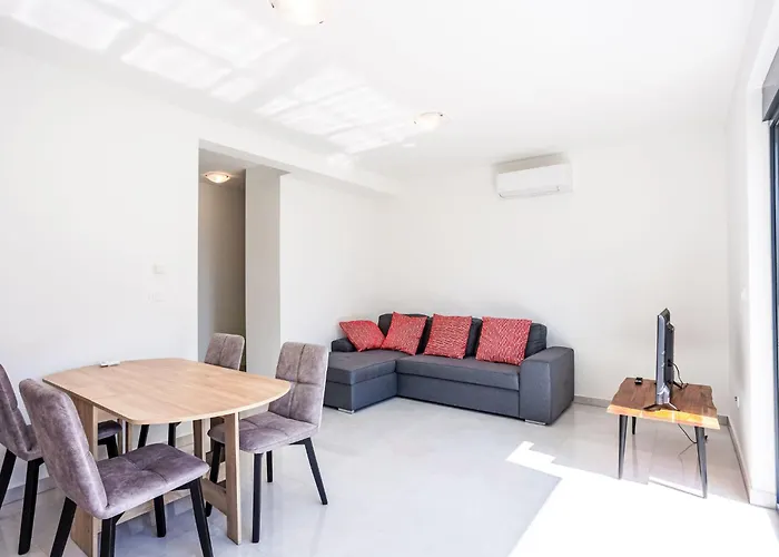 Apartment Sunny Pool By Interhome